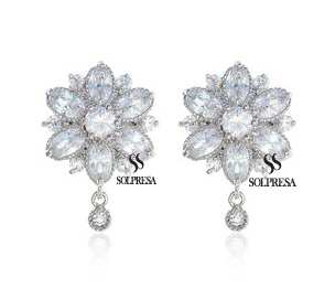 Solpresa Bridal Prosperity Flower 18K Earrings